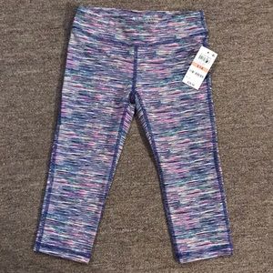 Girl’s Ideology Capri Leggings *New w Tag* S 7/8